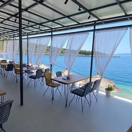 Sea Breeze Villa Saranda Extérieur photo