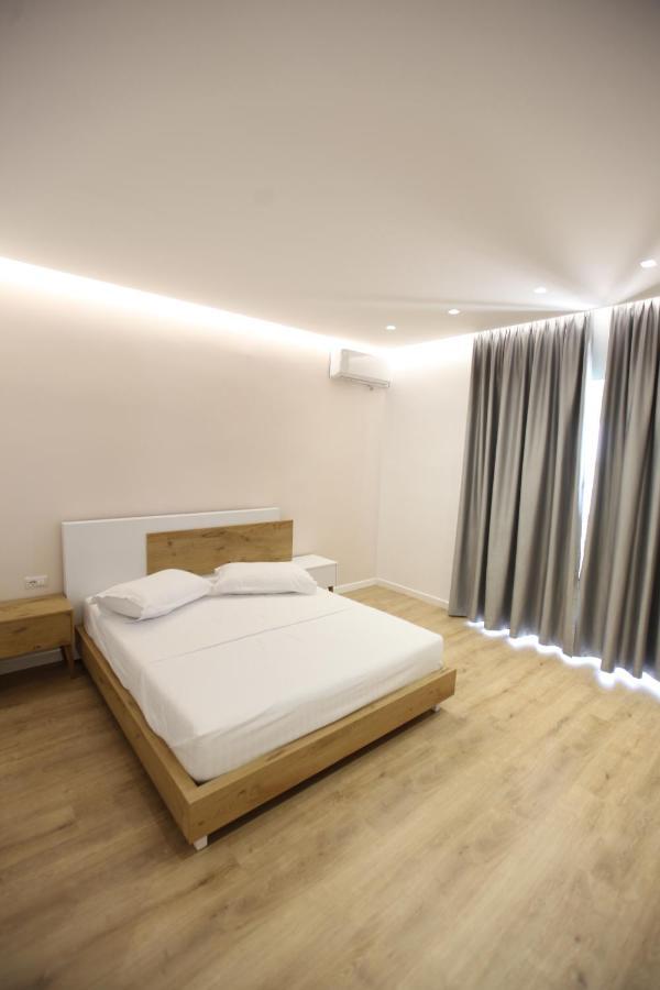 Sea Breeze Villa Saranda Extérieur photo