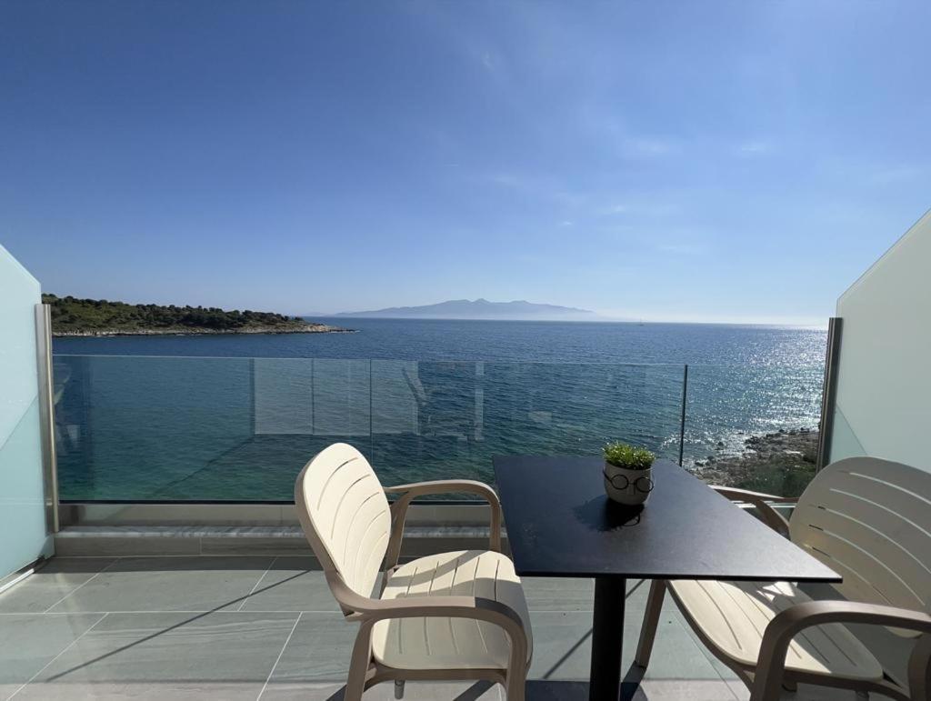 Sea Breeze Villa Saranda Extérieur photo